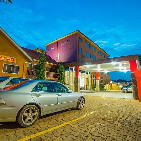 Eureka Place Hotel カンパラ エクステリア 写真